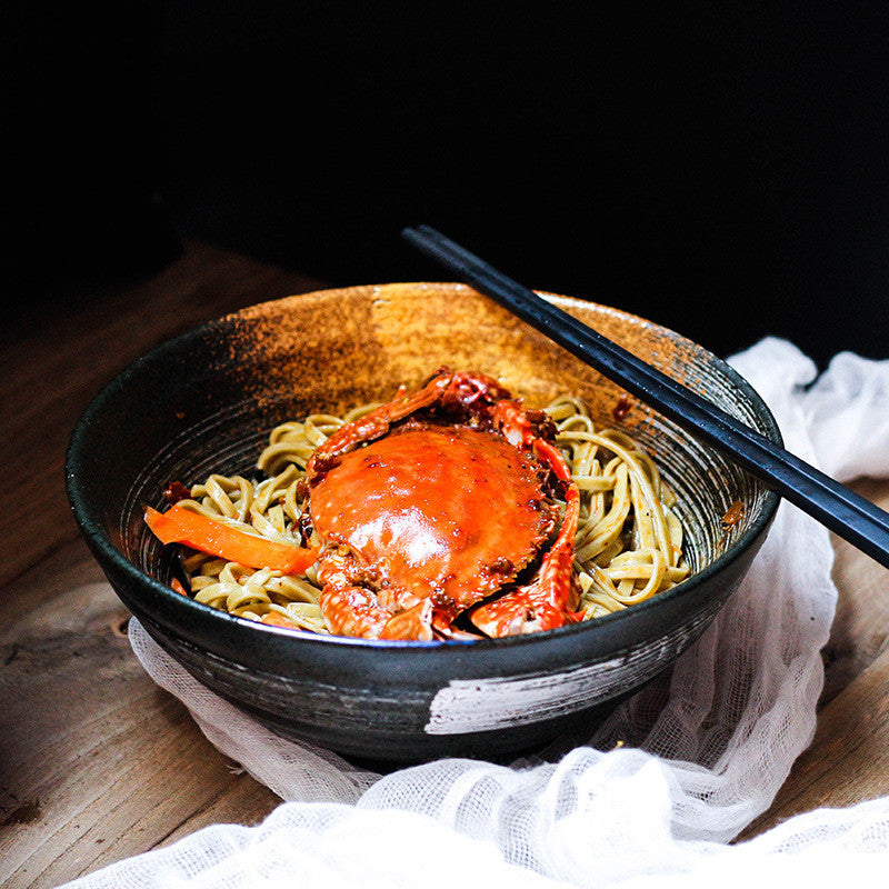 Ceramic ramen bowl